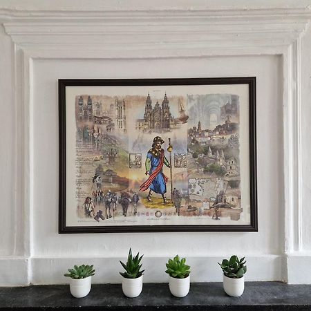 Gite Des Tables - Cathedrale, Coeur Historique, Vue Le Puy-en-Velay Esterno foto