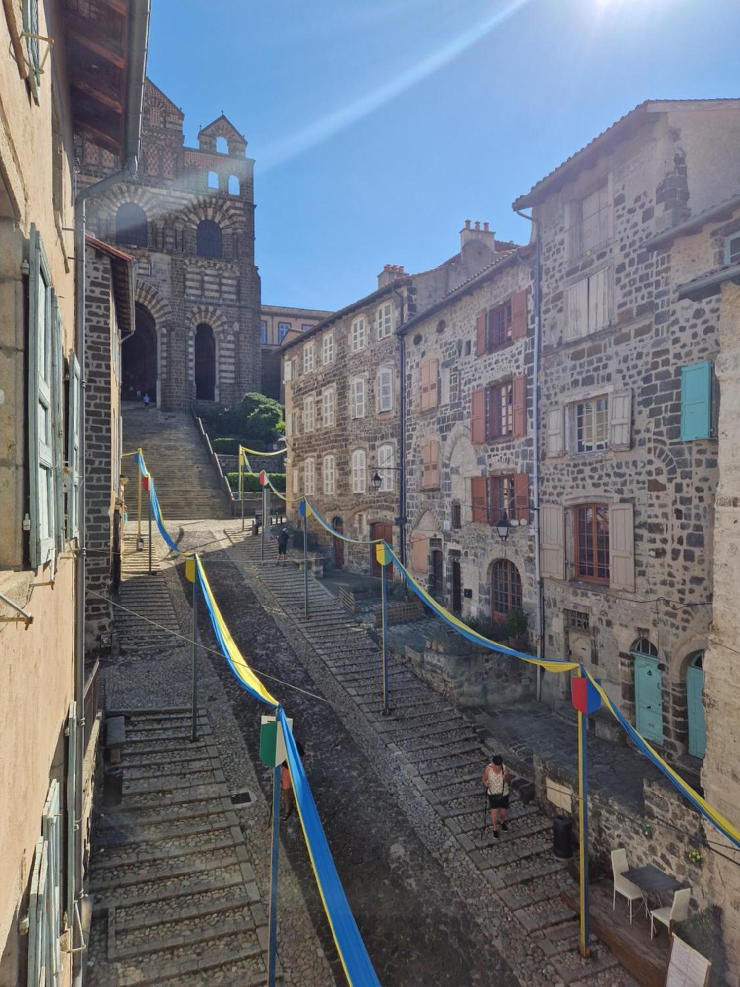 Gite Des Tables - Cathedrale, Coeur Historique, Vue Le Puy-en-Velay Esterno foto